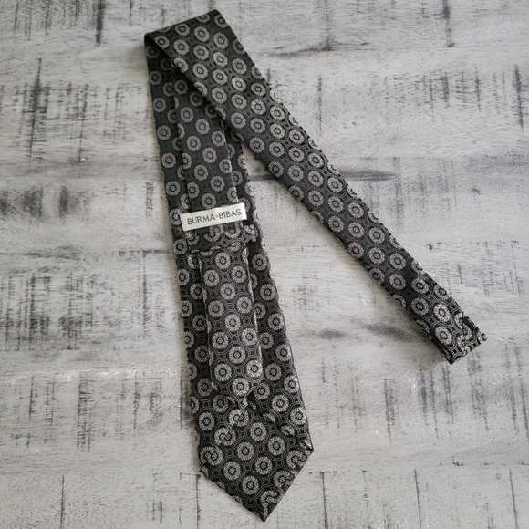 Burma Bibas Black and Sage Green Print Silk Tie 60 x 3.5 - Picture 3 of 10